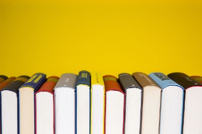 books-5937716_1280