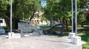 Monumento ai Lancieri
